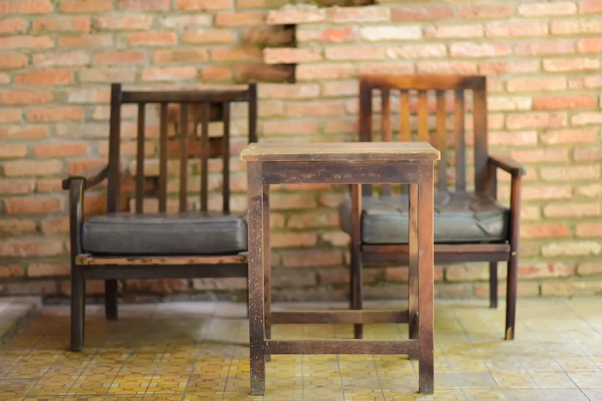 Thrifted vs. Vintage-New: How to Tell Genuinely Old Cottage Furniture Apart